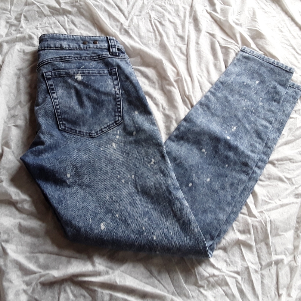 Cabi Constellation Paint Splatter Skinny Jeans - Picture 10 of 11